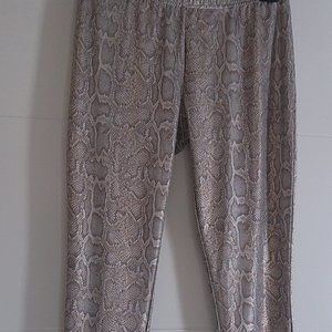 STEVE MADDEN Skinny ankle pants stretch snake print - design metallic - size M